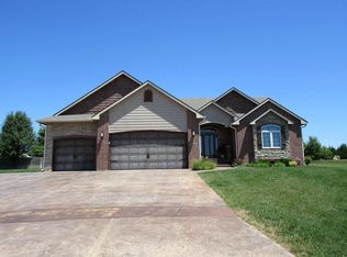 2130 N Prairie View Ct, El Dorado, KS 67042
