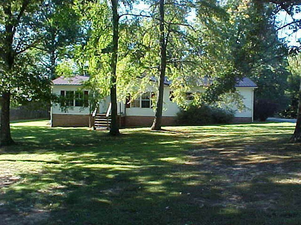 1st image of 303 Caney Creek Ln