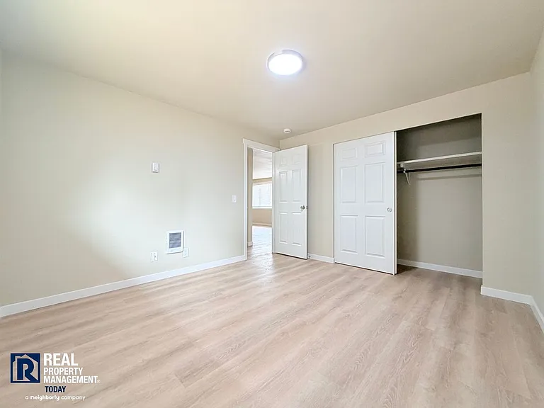 GM Legacy Properties LLC - Duplex (GOLD) — Photo 18