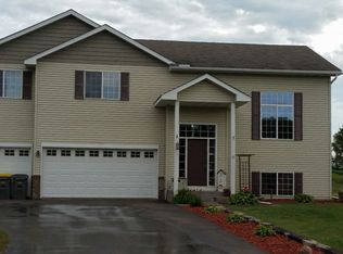 270 Pintail Dr, Hammond, WI 54015