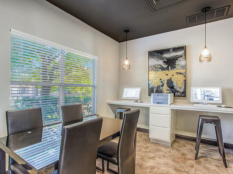 Waters Edge Villas — Photo 17