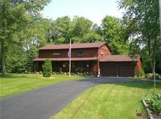 7957 Hubbard Bedford Rd, Hubbard, OH 44425