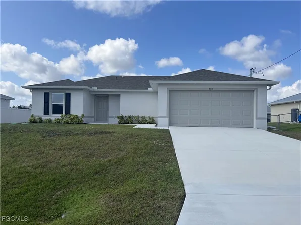 3218 NE 14th Place Cpe, Coral, FL 33909