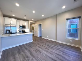 3603 W Ainslie St #11, Chicago, IL 60625