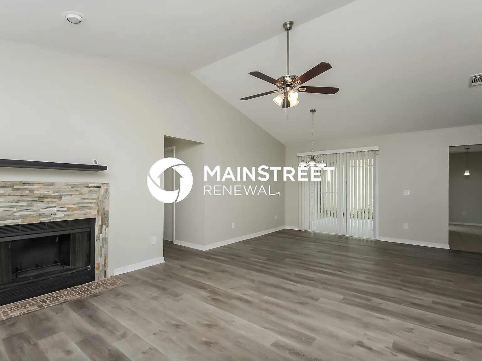 7624 Lakeside Woods Dr — Photo 4