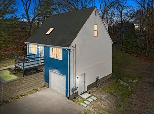 76 Dawes St, West Warwick, RI 02893