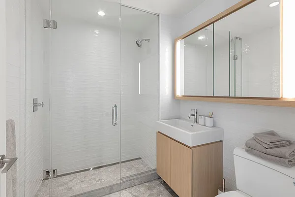 Sold by Nest Seekers International | media 27