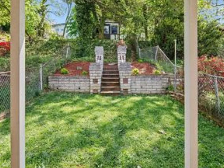 585 Monastery Ave #1 — Photo 8