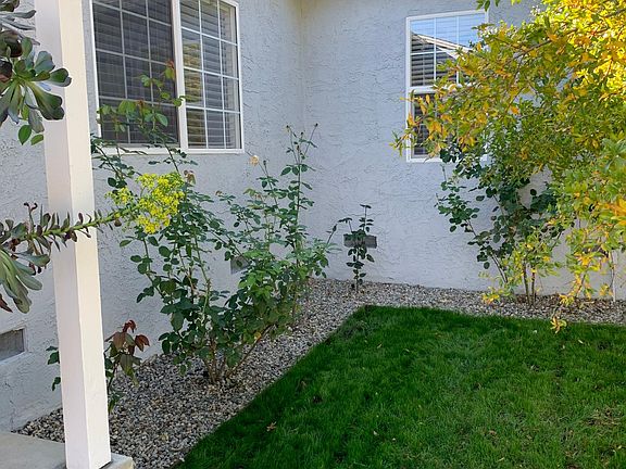 5th image of 17250 Kittridge St