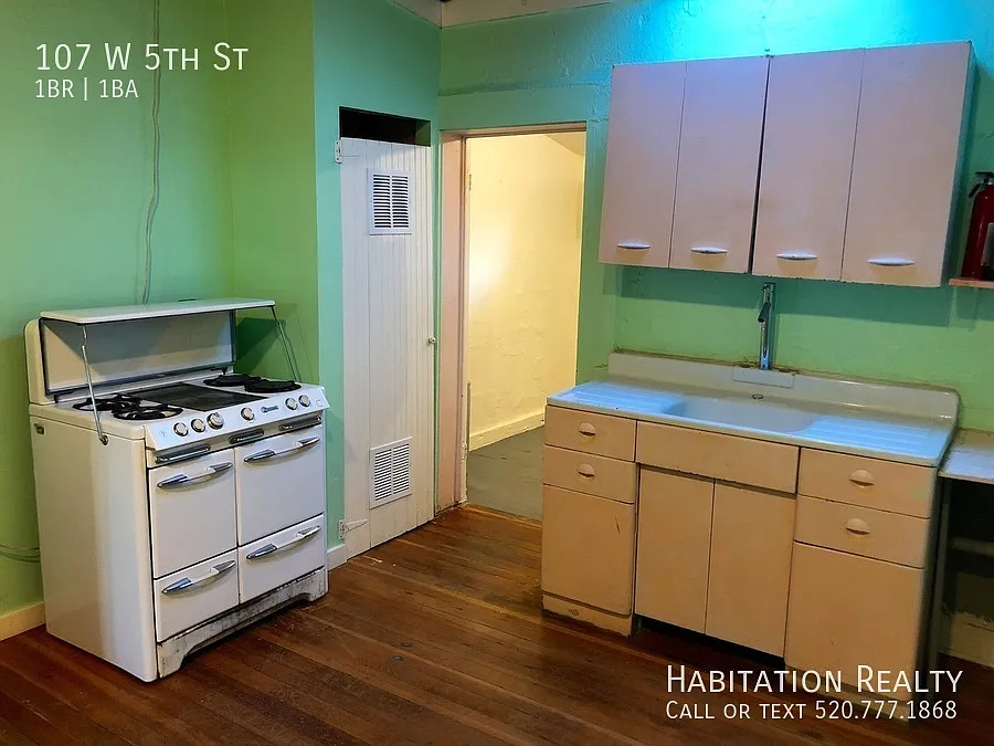 Dunbar Spring, 1906 adobe rowhouse in the heart of Downtown Tucson! — Photo 1