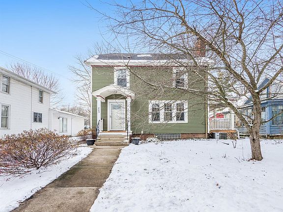 2nd image of 203 Oakwood St