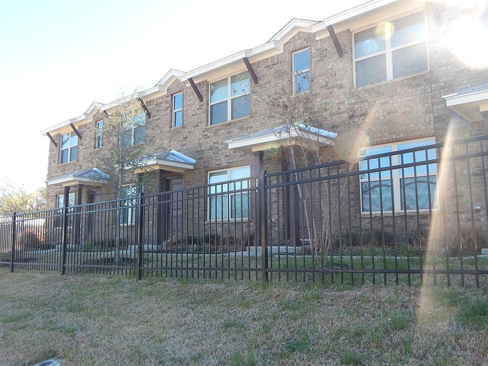 1st image of 3500 S College Ave #204