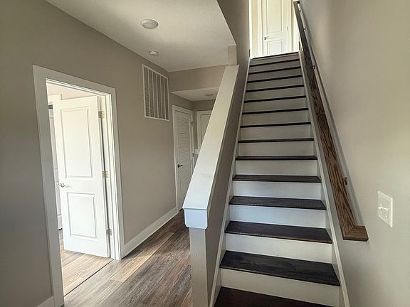 Entrance to the ground floor