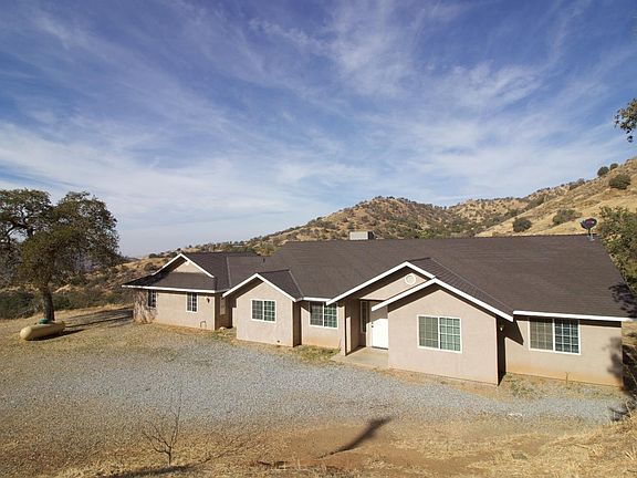 2nd image of 39453 Pepperweed Rd