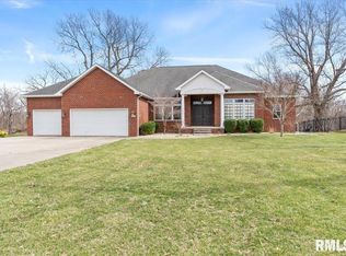 1408 Arlington Chase, Sherman, IL 62684