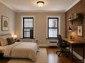 345 W 53rd St