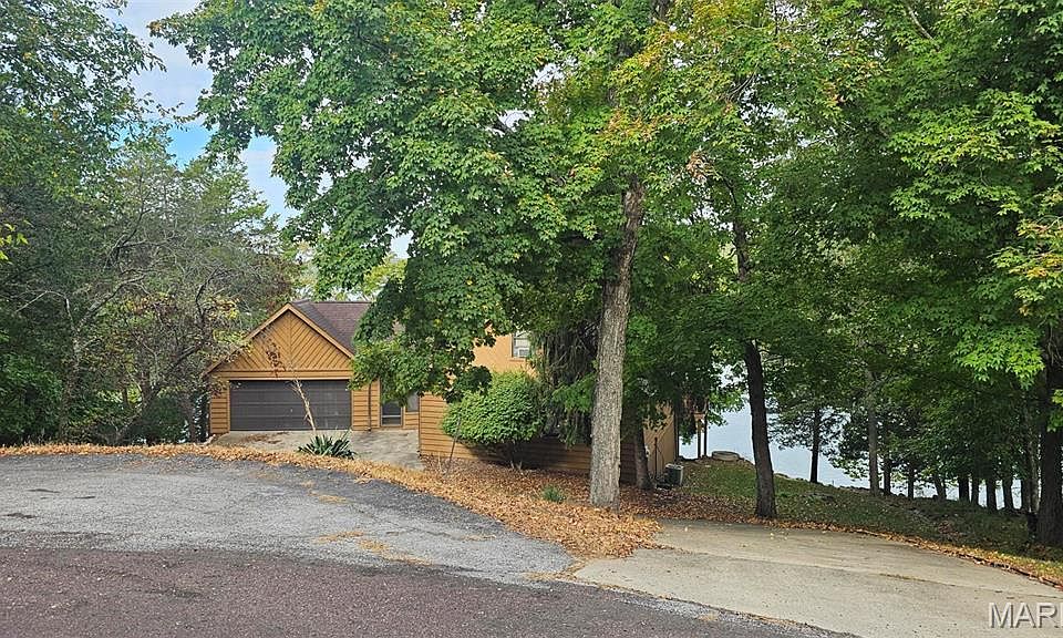 1st image of 1375 S Lake Sherwood Dr