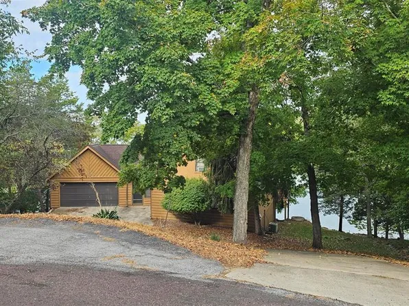 1375 S Lake Sherwood Dr, Lake Sherwood, MO 63357