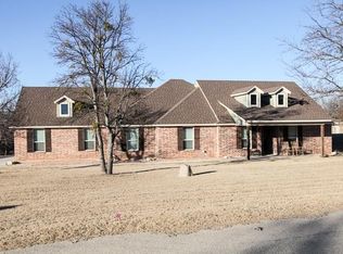 6204 Mindys Rdg, Benbrook, TX 76126