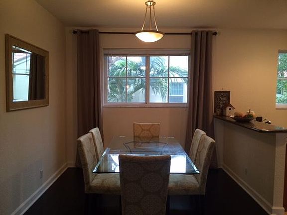 3rd image of 321 Bayfront Dr
