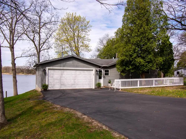 N6779 Lake DRIVE, Whitewater, WI 53190