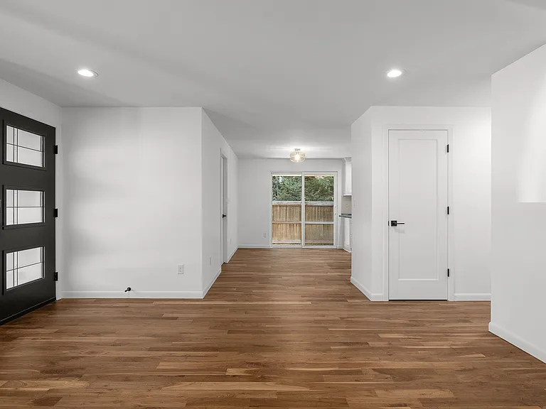 2936 SE Clay St — Photo 17