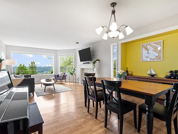 3rd image of 84 Ravine Dr