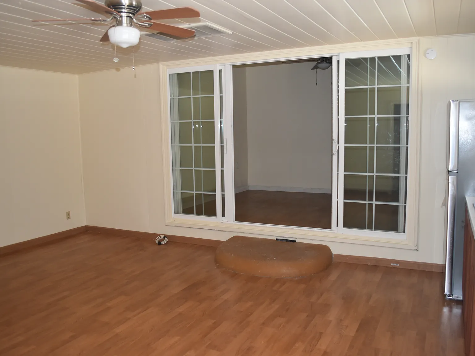 1 bed, 300 sqft, $1,950 — Photo 4