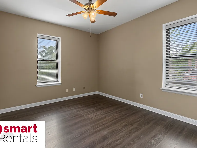 2161 Thurman Ave — Photo 18