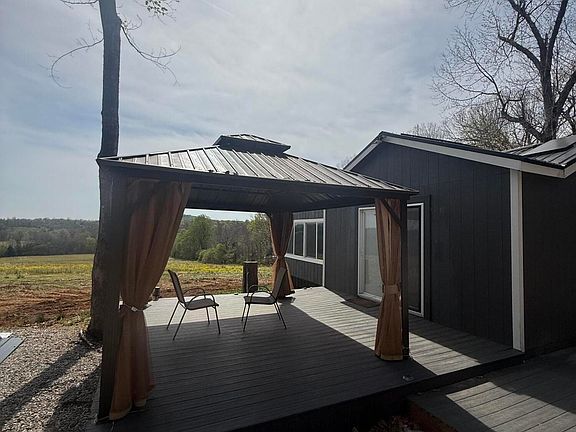 5th image of 498 Shores Rd