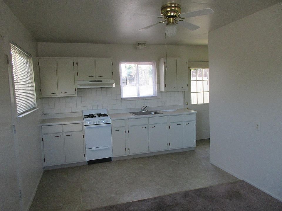 2nd image of 441 Elm Ave #A