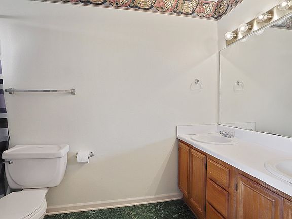 2nd image of 4404 Chapeau Dr