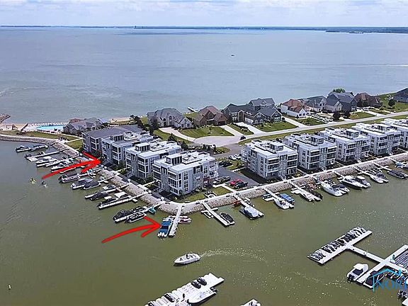 4th image of 2568 S Waterside Ct #211
