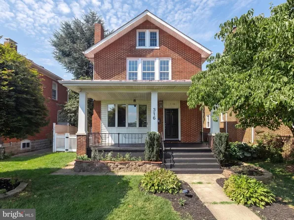 316 N Front St, Wormleysburg, PA 17043