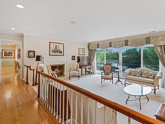 3rd image of 5 Oak Brook Club Dr APT N201