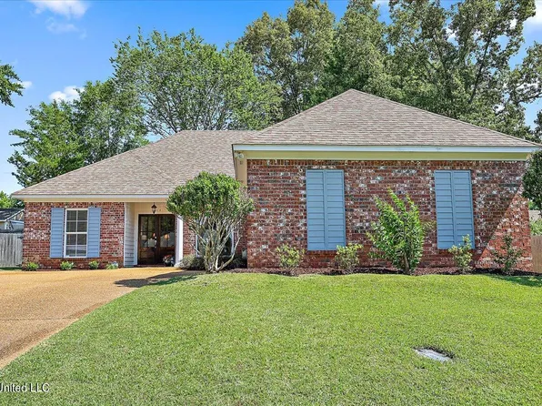 614 Walnut Grove Dr, Pearl, MS 39208