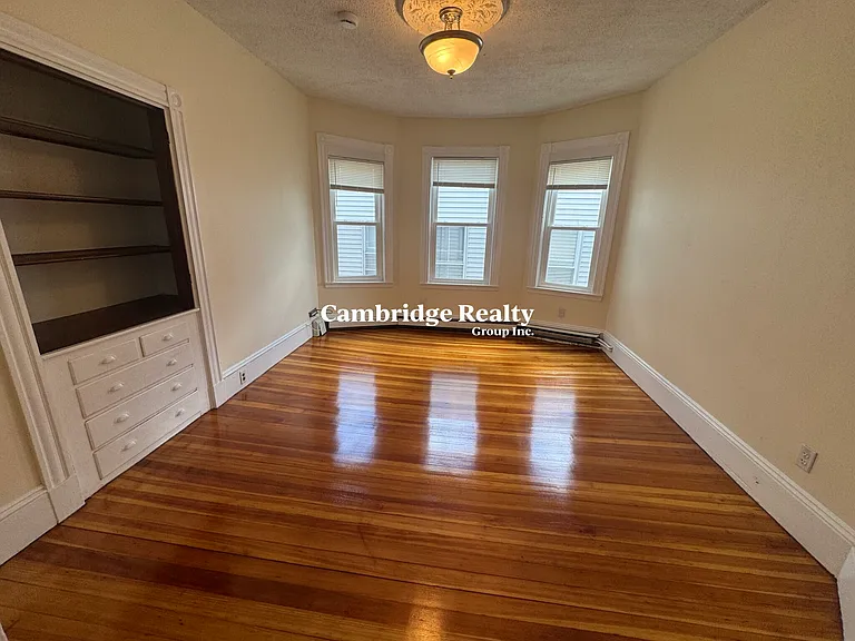 64 Fisher Ave #3T — Photo 6