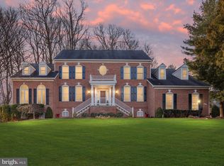 9703 Brookstone Ln, Vienna, VA 22182