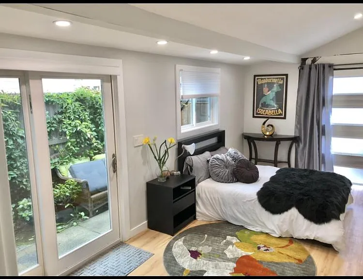 35 Lakeside Dr — Photo 4