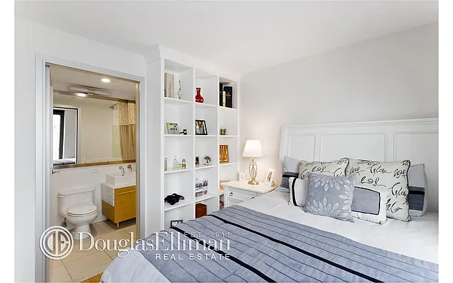 Rented by Douglas Elliman | media 15