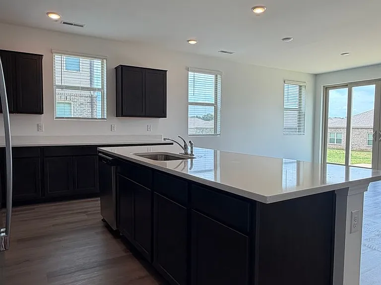 334 Mistfield St — Photo 26