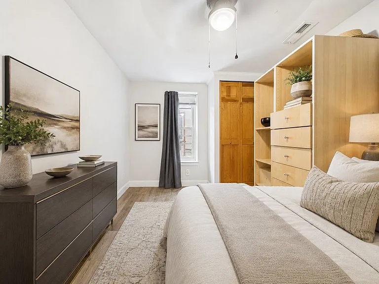 376 Jacob St — Photo 13