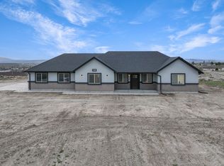 833 Black Oak Dr, Spring Creek, NV 89815