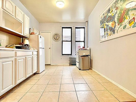 1st image of 526 9th Ave #4RN