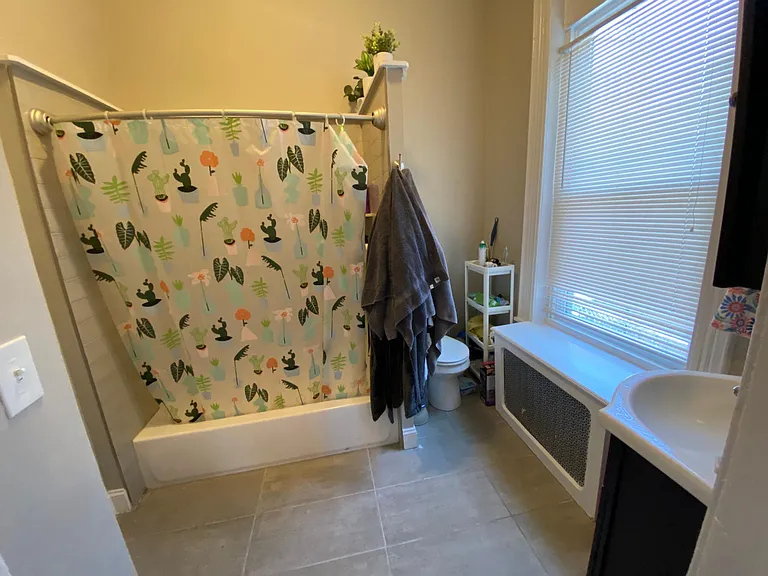1243 E Susquehanna Ave #1F — Photo 9