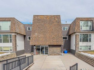920 S 68th Ave SW #111, Calgary, AB T2V 0N6