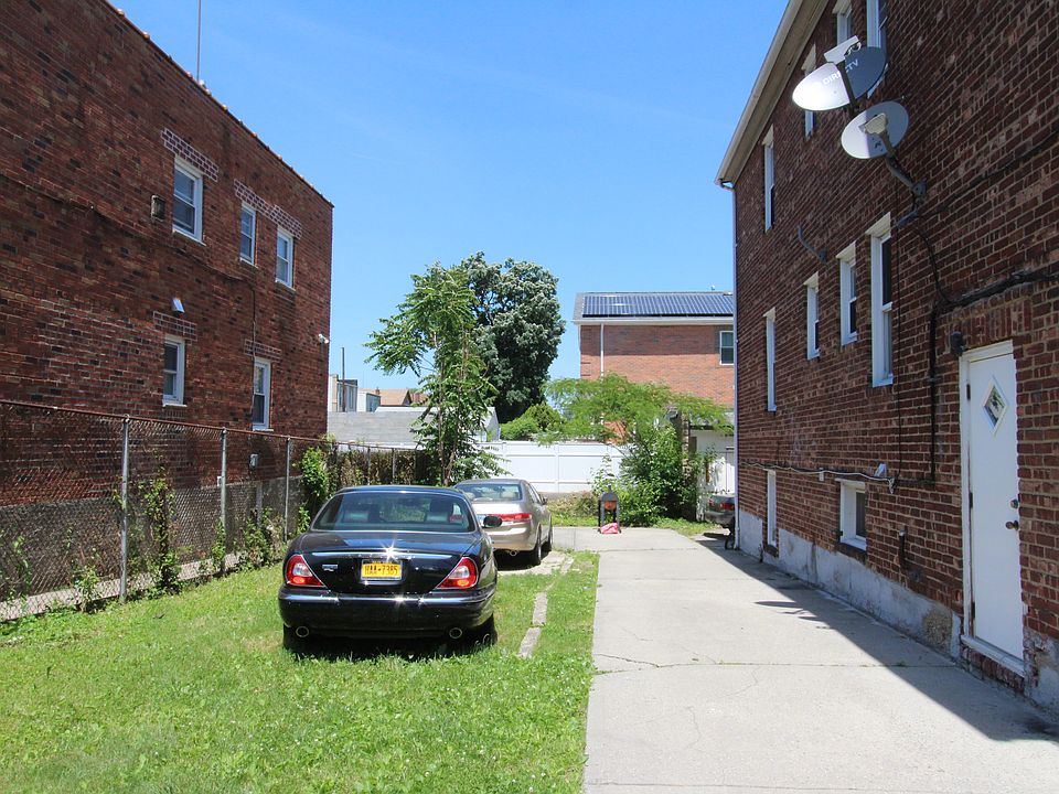 2nd image of 12215 9th Ave