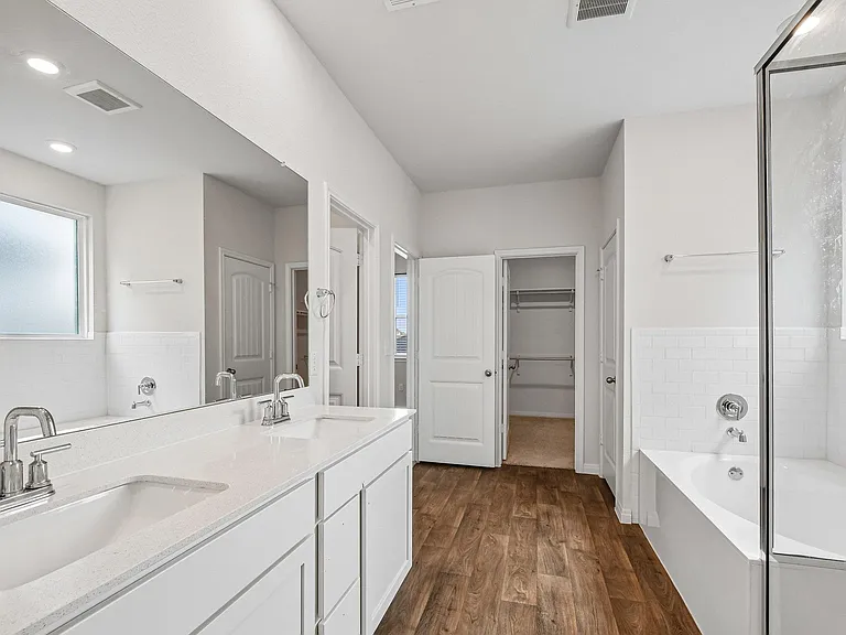 405 Mais Dr — Photo 11
