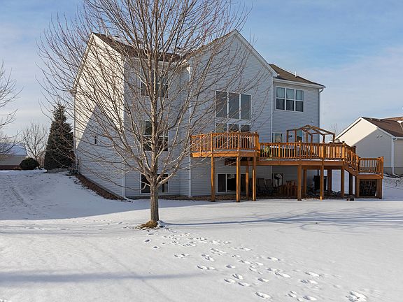 3rd image of 2473 Eyrie Dr