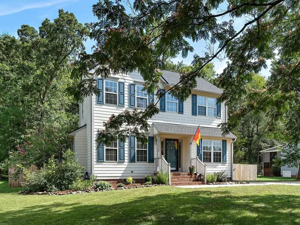 5409 Stardust Dr, Durham, NC 27712